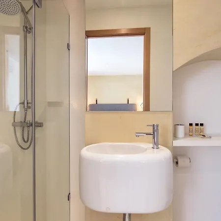 Dear - Living House Bed and breakfast 3*